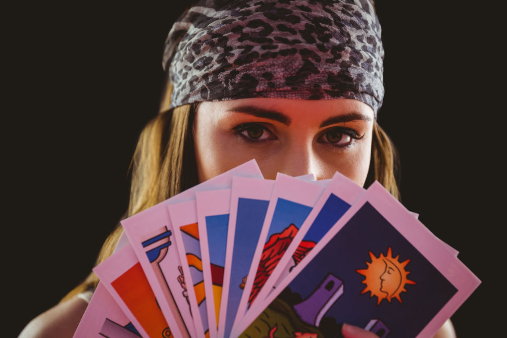 Learn to read tarot cards